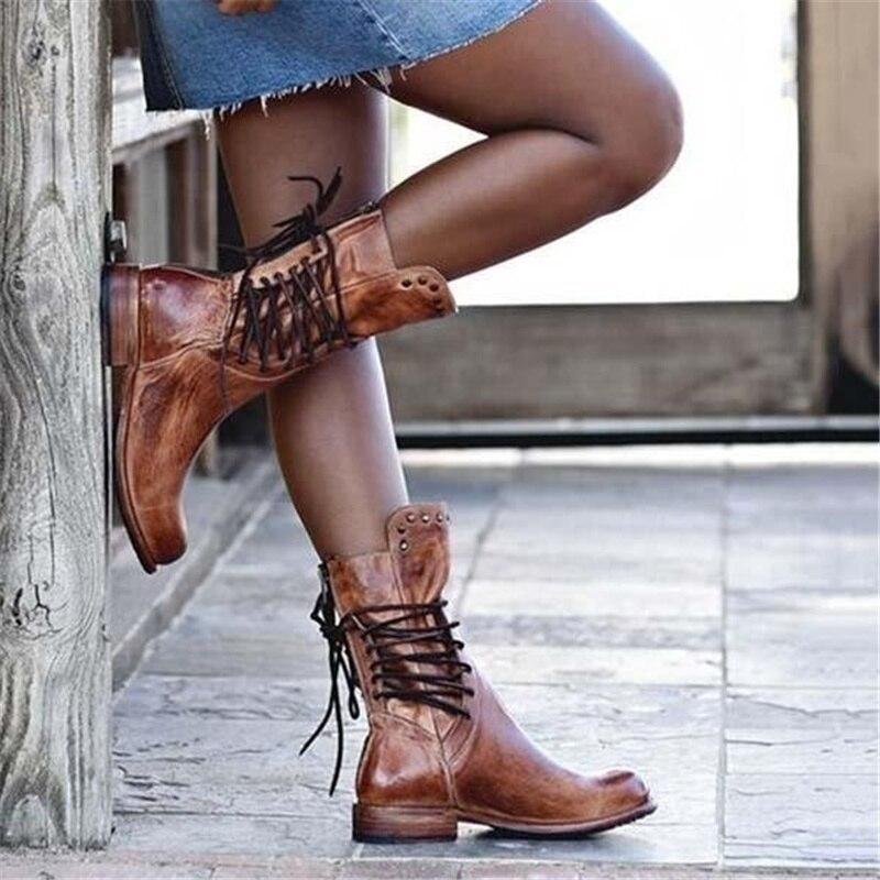 Botas con Cordones