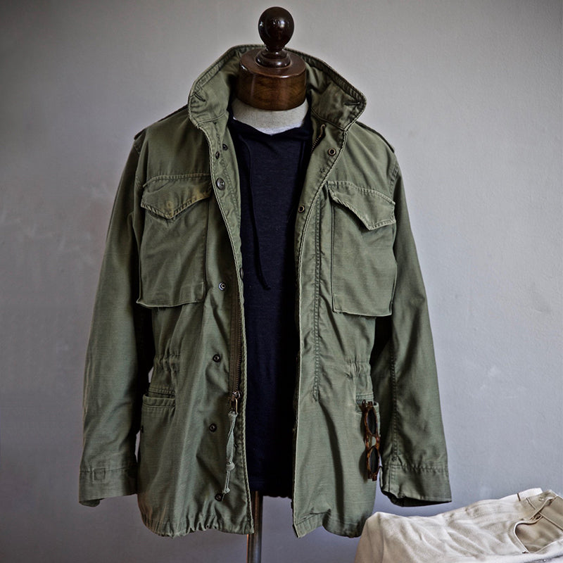 Alonso | La chaqueta de la soledad