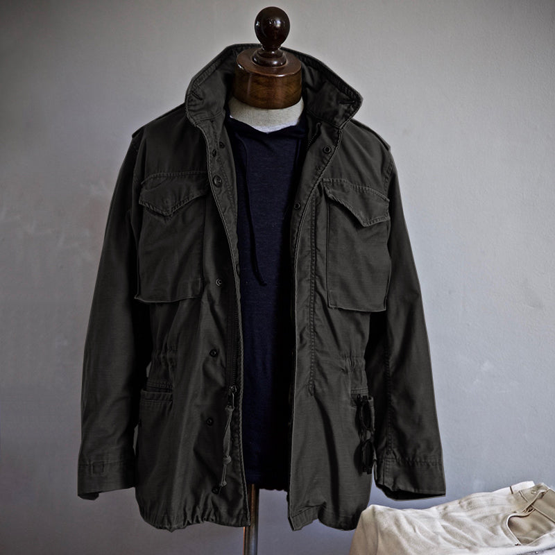 Alonso | La chaqueta de la soledad