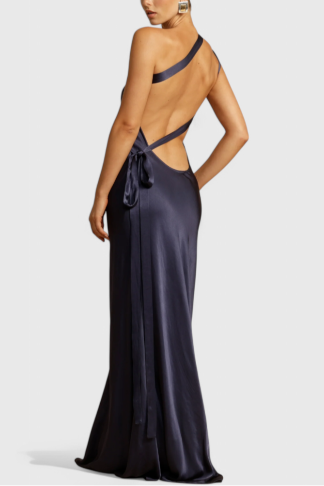 Lucra | Vestido Maxi con Tirantes Diagonales y Espalda Descubierta
