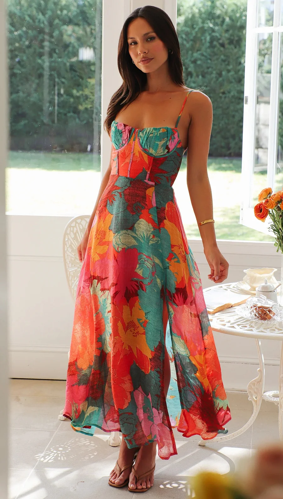 Vestido largo ELEONOR de verano para mujer con estampado floral y tirantes elegantes