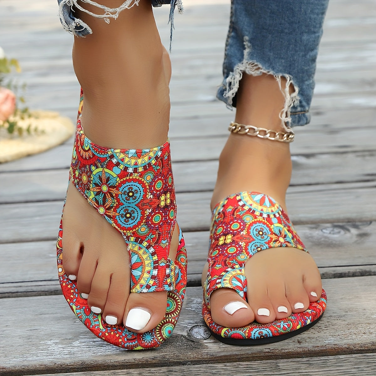 Vega | Sandalias con estampado floral vibrante