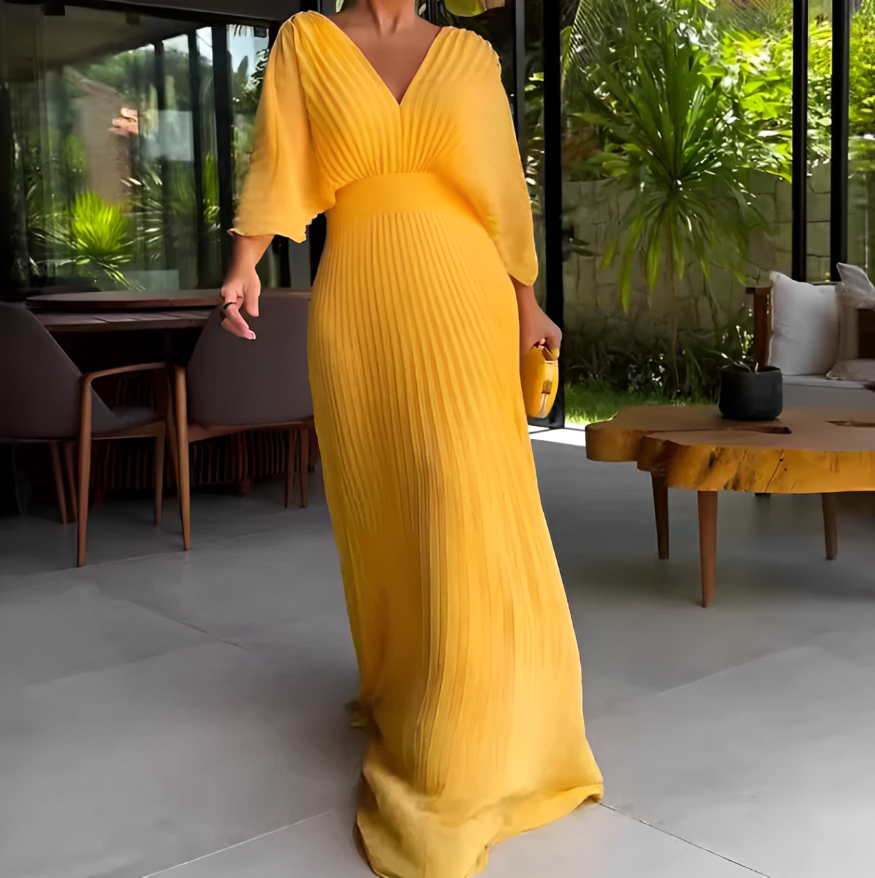 VESTIDO PLISADO - MANGAS MURCIÉLAGO Y CINTURA CEÑIDA