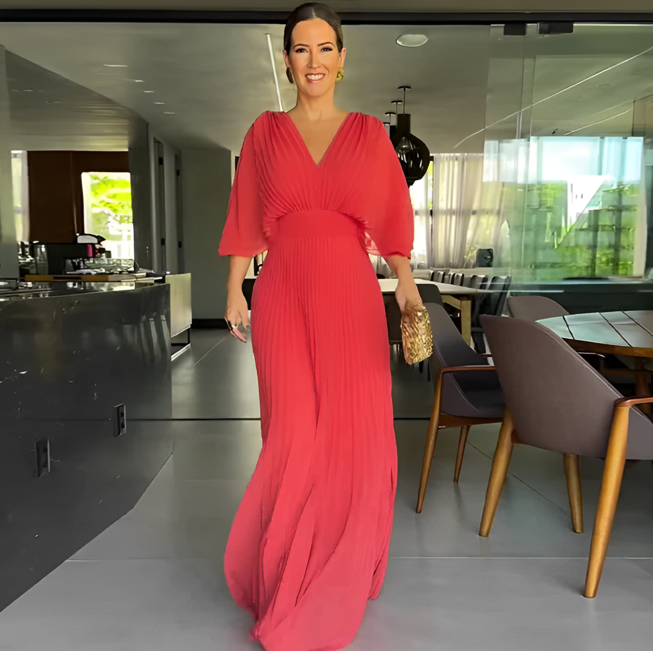 VESTIDO PLISADO - MANGAS MURCIÉLAGO Y CINTURA CEÑIDA