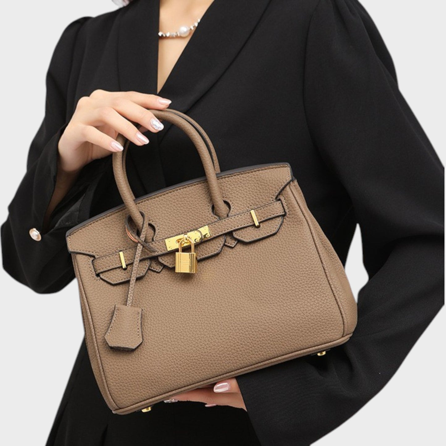 Amira Bolsa Moderna
