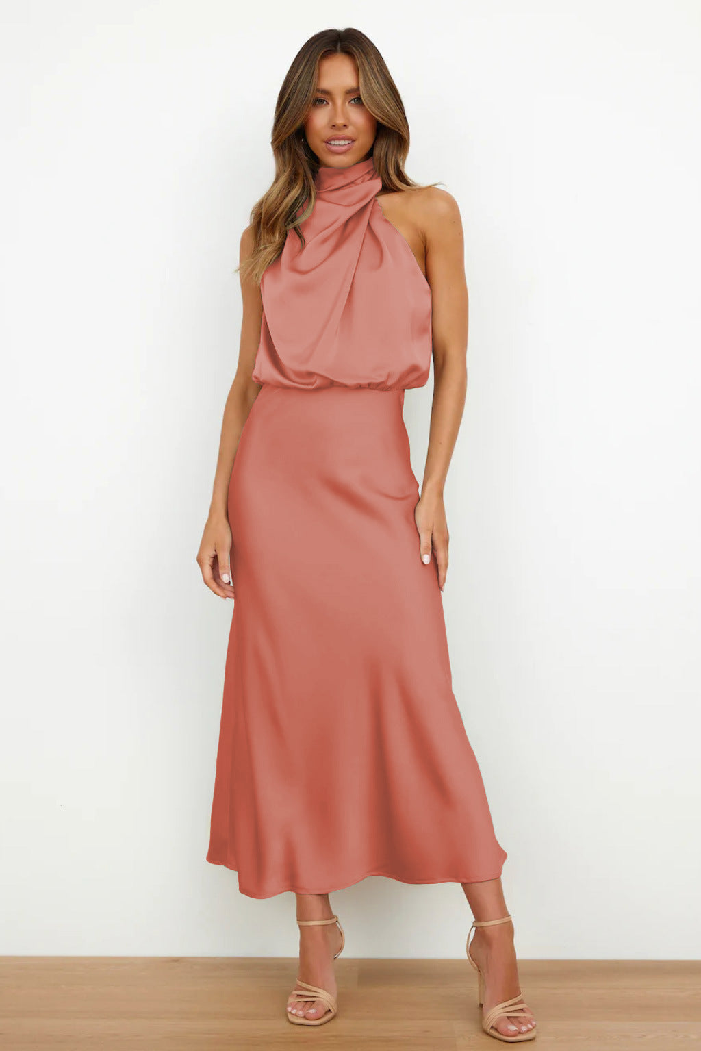 Vestido Leticia – Satén Largo y Sofisticado