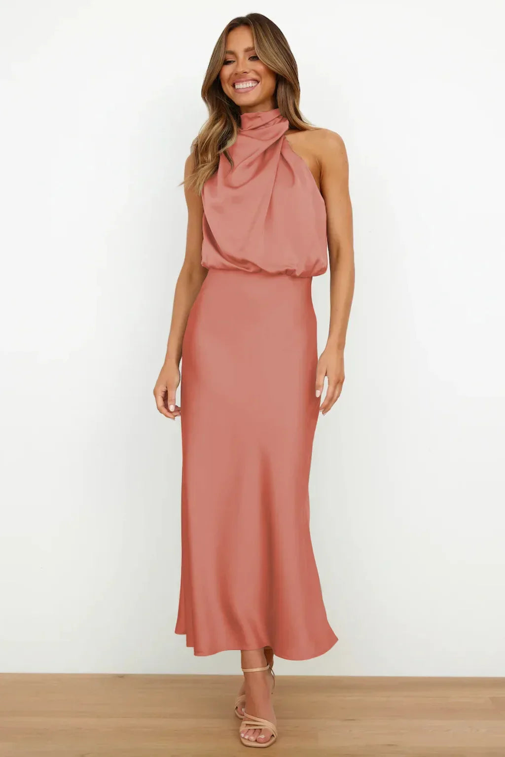 Vestido Leticia – Satén Largo y Sofisticado