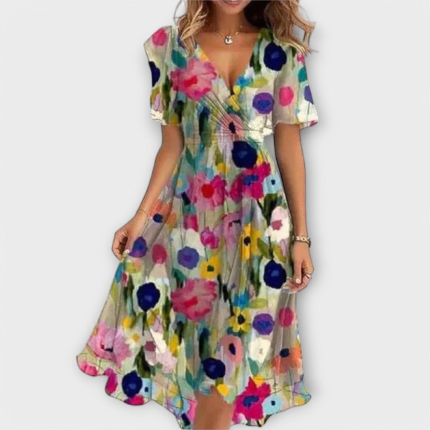 Patricia | Vestido floral con escote en V