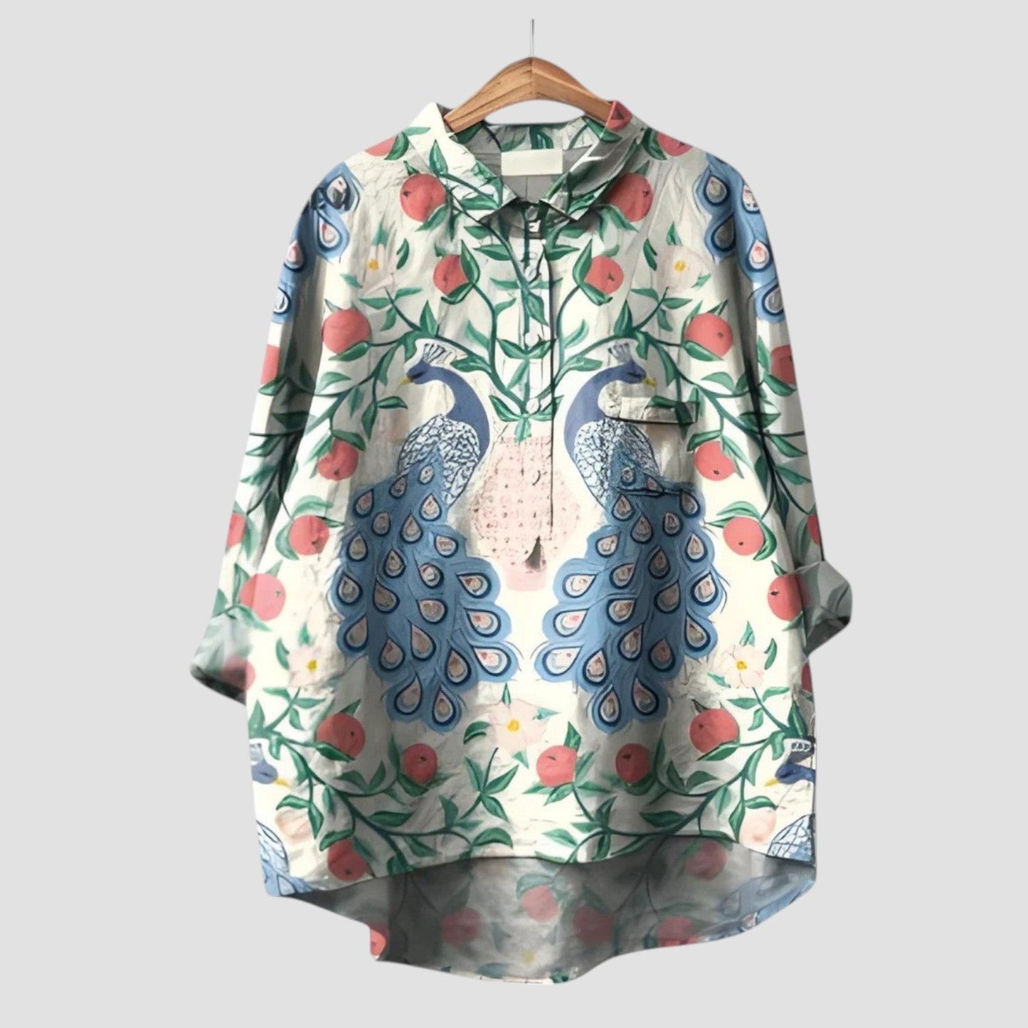 Ornella | Camisa oversize con estampado de pavos reales y follaje frutal