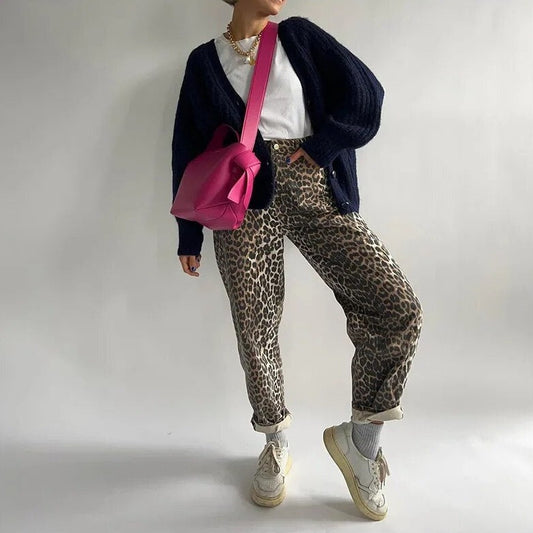 Bonnie - Vaqueros vintage de moda con un llamativo estampado de leopardo