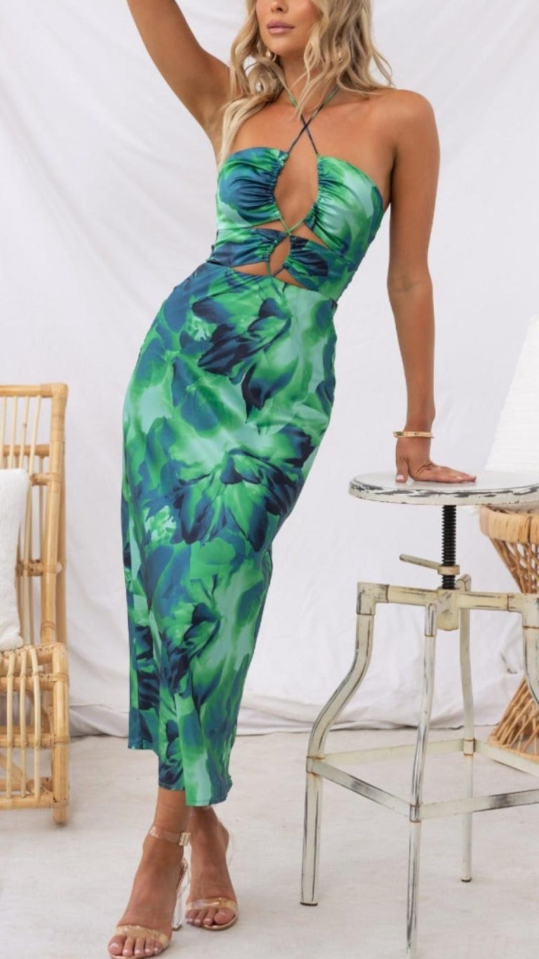 Vestido Brisa Verde con estampado, escote halter anudado y abertura | Brisa Verde