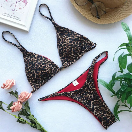 Alicia - Bikini triángulo con estampado de leopardo
