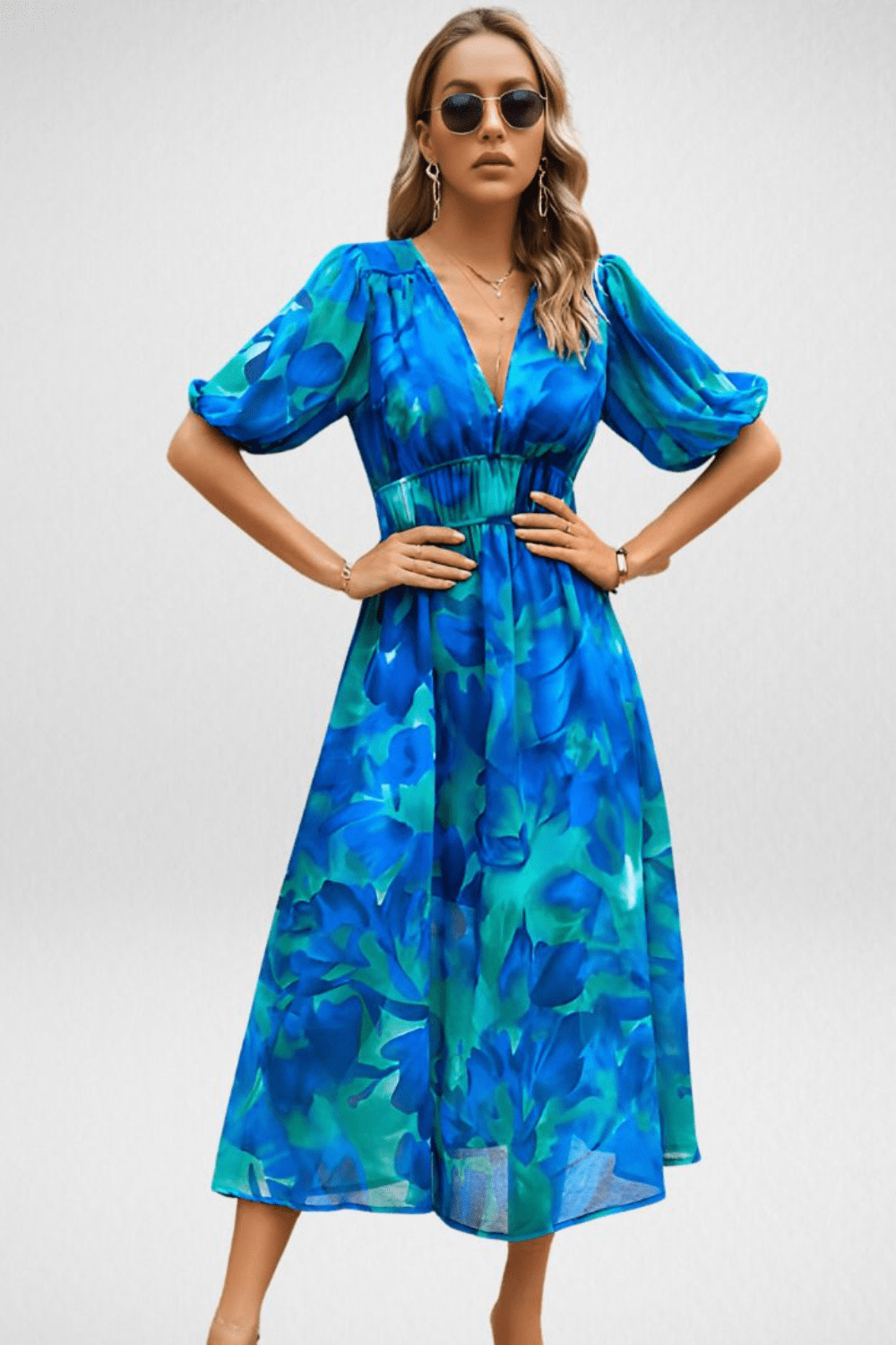 ELENA | Vestido encantador con escote en V