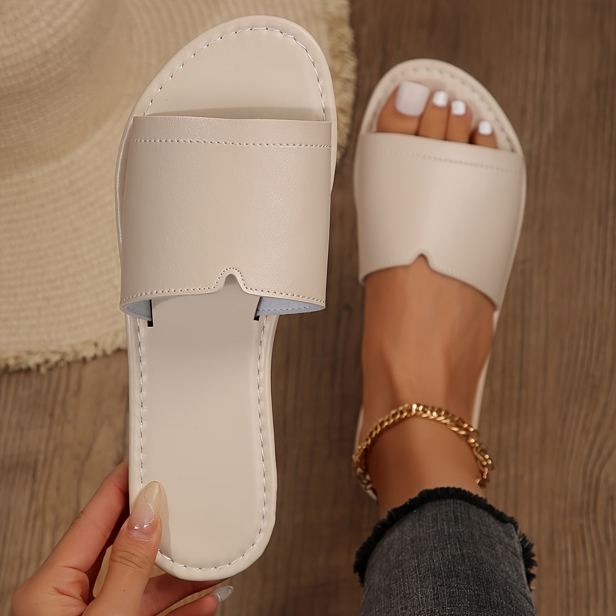 Berta | Sandalias planas de color liso